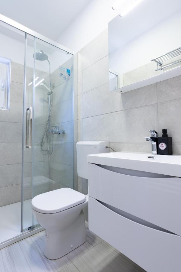 Apartments Lonzor I Selce Exterior foto