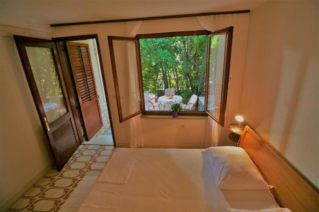 Apartments Lonzor I Selce Exterior foto