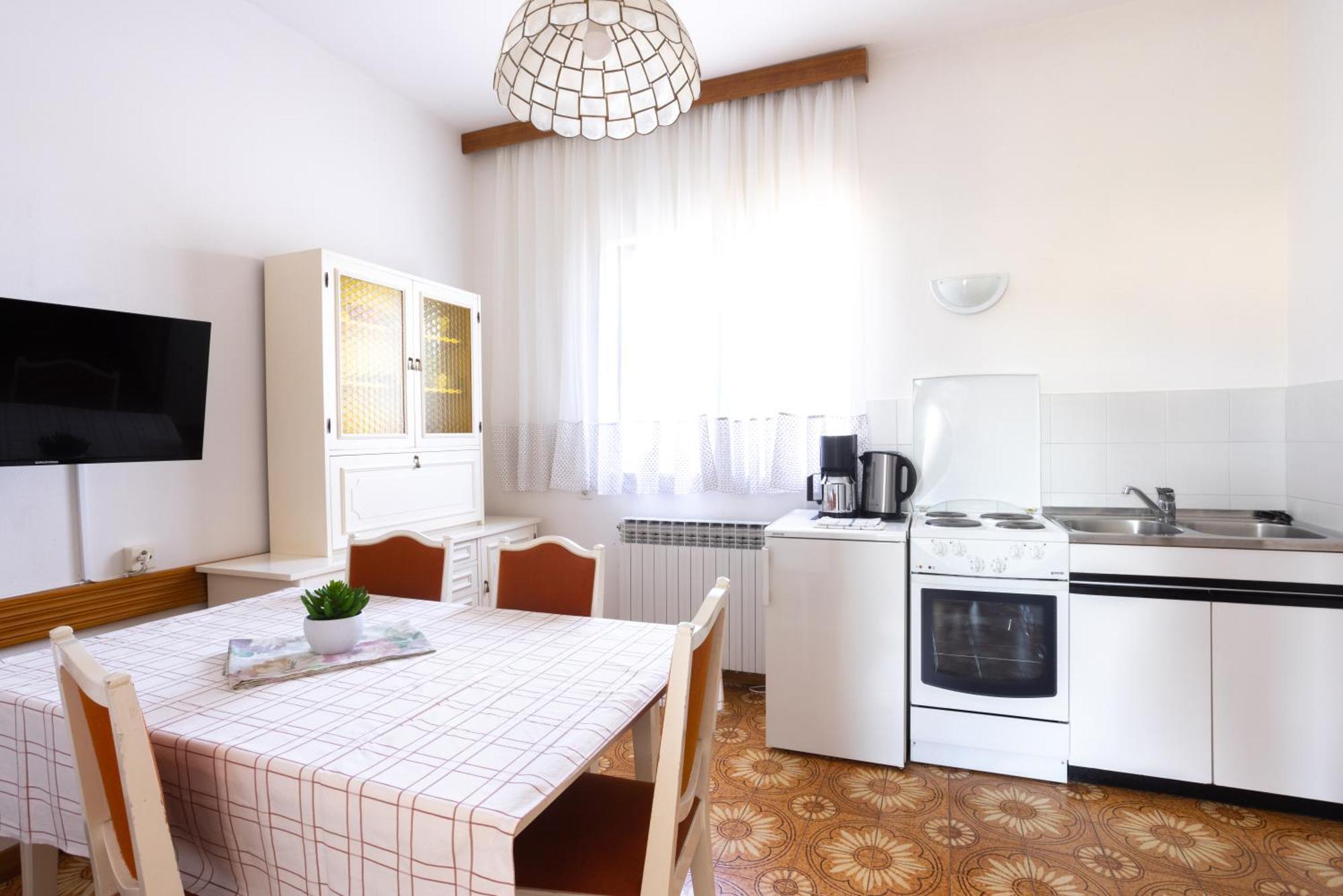 Apartments Lonzor I Selce Exterior foto